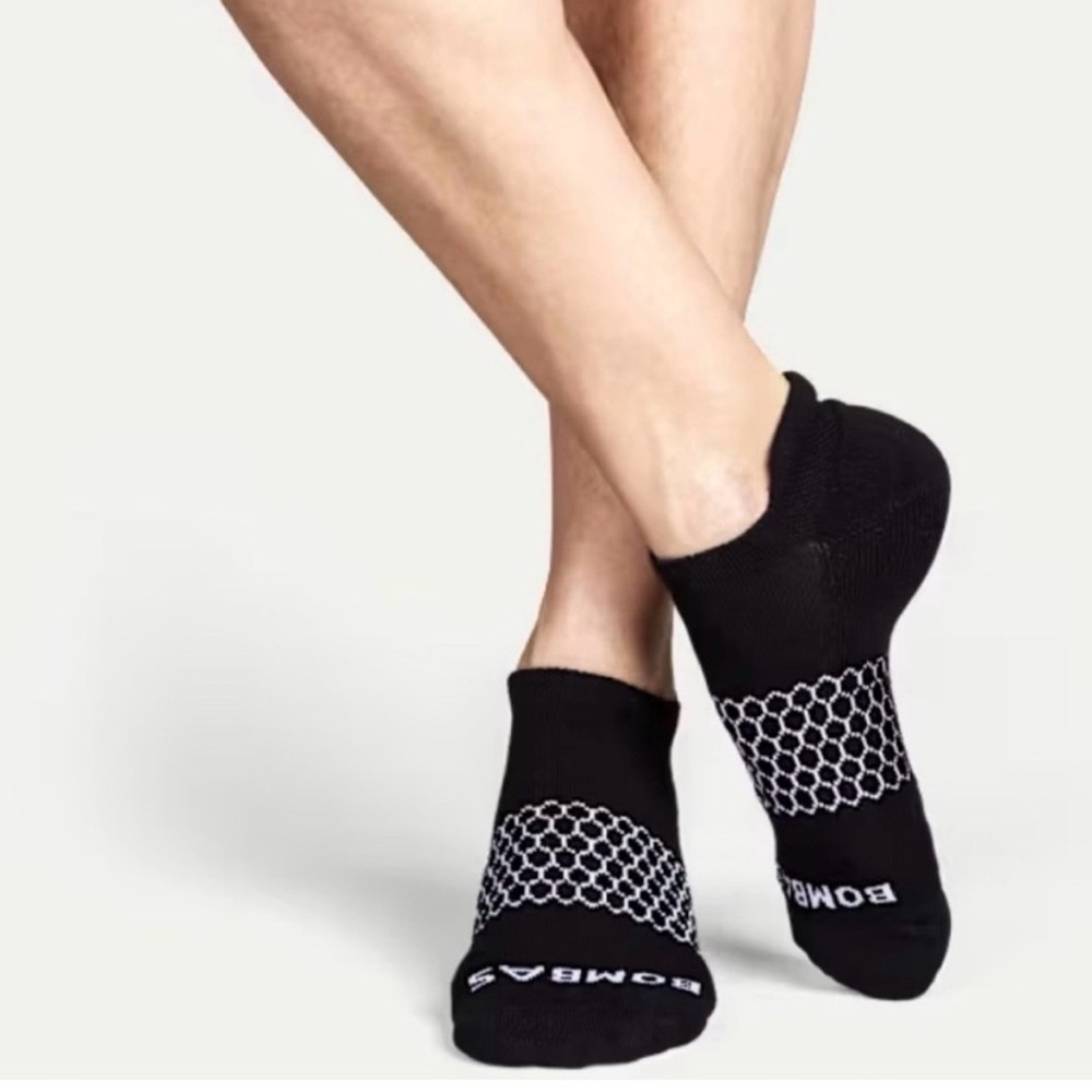 4 for less than the price of 1! NWT 4-pack Bombas Ankle Socks / FIRM PRICE / Med - Picture 3 of 5